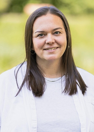 Sara Williams, LMSW,Adoption Counselor and Clinical Support Specialist